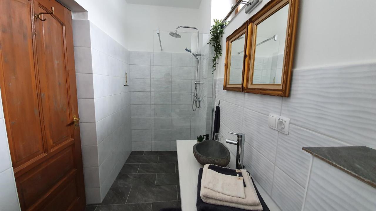 Tisza White House Bed & Breakfast Tiszaszolos ภายนอก รูปภาพ