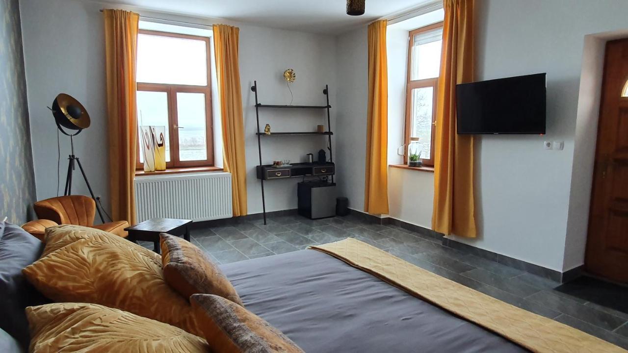 Tisza White House Bed & Breakfast Tiszaszolos ภายนอก รูปภาพ
