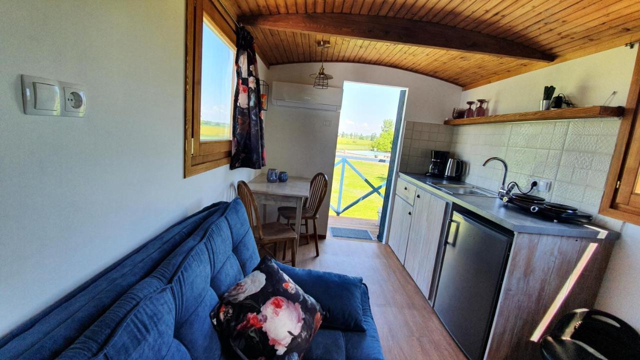 Tisza White House Bed & Breakfast Tiszaszolos ภายนอก รูปภาพ